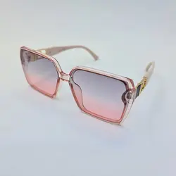 خرید عینک آفتابی برند فندی با فریم صورتی و عدسی دو رنگ سایه روشن مدل 6063 | فروشگاه آرکوشاپ