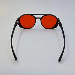 خرید عینک آفتابی امپریو آرمانی با عدسی قرمز و فریم مشکی رنگ بغل دار مدل 1807 | فروشگاه آرکوشاپ