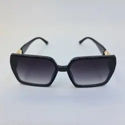 خرید عینک آفتابی مربعی شکل Fendi با فریم مشکی و لنز دودی سایه روشن مدل 6063 | فروشگاه آرکوشاپ