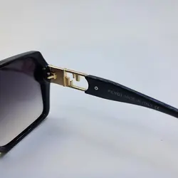 خرید عینک آفتابی مربعی شکل Fendi با فریم مشکی و لنز دودی سایه روشن مدل 6063 | فروشگاه آرکوشاپ