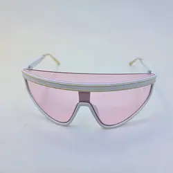 خرید عینک فانتزی با عدسی بزرگ، یکسره، فریم سفید طرح نقاب و عدسی صورتی مدل D23 | فروشگاه آرکوشاپ