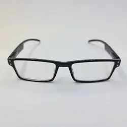 خرید عینک طبی دور بین با نمره -1.75 و فریم مستطیلی شکل و مشکی رنگ مدل 24 | فروشگاه آرکوشاپ