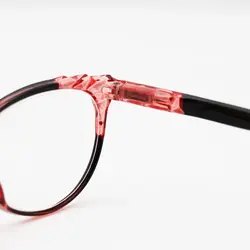 خرید عینک مطالعه نمره +2.75 با فریم مشکی و صورتی، گربه ای و دسته فنری مدل FB9155 | فروشگاه آرکوشاپ