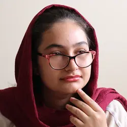 خرید عینک مطالعه نمره +2.75 با فریم مشکی و صورتی، گربه ای و دسته فنری مدل FB9155 | فروشگاه آرکوشاپ