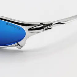 خرید عینک آفتابی اوکلی با فریم نقره ای رنگ، لنز آینه ای و آبی رنگ مدل W2236 | فروشگاه آرکوشاپ