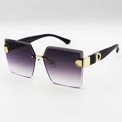 خرید عینک آفتابی زنانه با دسته بنفش رنگ، فریم لس، مربعی شکل و لنز دودی سایه روشن DIOR مدل 2242 | فروشگاه آرکوشاپ