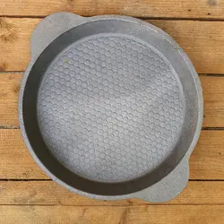 تابه چدنی آبندی شده خالص بدون روکش شیمیایی (چدن روسی ماهیتابه ماهی تابه چدنی روس) تابه ووک چدن . تابه گریل ووک . قابلمه چدنی . ماهیتابه چدنی . سرویس چدنی . ظروف چدنی آقای سنگی