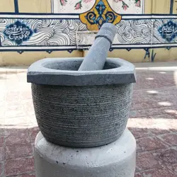هاون سنگی بزرگ | هاون سنگی در تهران | جهیزیه عروس | هاون زعفران | هاون گردو | هاون بادام | هاون ادویه جات | عتیقه | آنتیک | صنایع دستی | هدیه روز مادر | هدیه تولد | کادویی | هاون برای گوشت کوبیدن | ظروف سنگی آشپزخانه | هاون سنگی آقای سنگی