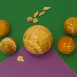 گوی های شانس بسیار زیبا،سایز متوسط و بزرگ،کمک به جذب انرژی های منفی محیط اطراف و حس آرامش فراوان،سنگ طبیعی مرمر پرتغالی | هدیه تولد | جهیزیه عروس | کادویی | ظروف سنگی آقای سنگی | ظروف آنتیک و کلکسیونی