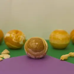 گوی های شانس بسیار زیبا،سایز متوسط و بزرگ،کمک به جذب انرژی های منفی محیط اطراف و حس آرامش فراوان،سنگ طبیعی مرمر پرتغالی | هدیه تولد | جهیزیه عروس | کادویی | ظروف سنگی آقای سنگی | ظروف آنتیک و کلکسیونی