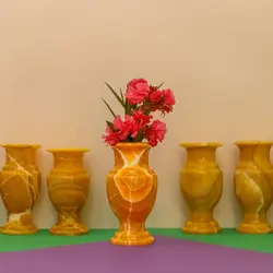 گلدان سنگی شیپوری ،سنگ مرمر طبیعی کرم و پرتغالی،خاصیت درمانی و دفع انرژی منفی | هدیه تولد | جهیزیه عروس | کادویی | ظروف سنگی آقای سنگی | ظروف آنتیک و کلکسیونی