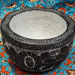 هاون سنگی حکاکی شده طرح گل پنجبرگ | ظروف سنگی آقای سنگی | هدیه تولد | جهیزیه عروس