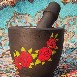 هاون سنگی متوسط طراحی شده طرح گلبرگ قرمز | ظروف سنگی آقای سنگی | جهیزیه عروس | هدیه تولد