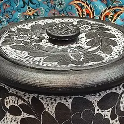 دیگ سنگی 9 نفره قلم زنی شده | دیزی سنگی | ظروف سالم آشپزی | قابلمه سنگی آقای سنگی درمان کم خونی