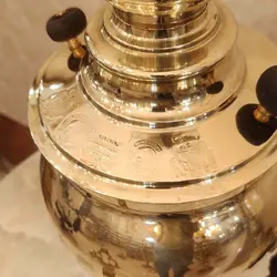 سماور ذغالی برنجی ۶ لیتری ساده زرد