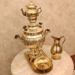 سماور برنجی زغالی ۶ لیتری ۳۲ مهره با سرویس