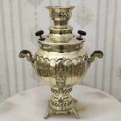 سماور زغالی برنجی ۶ لیتری مدل دارسی طلایی کد ۱۲۰۶