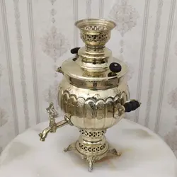 سماور زغالی برنجی ۶ لیتری مدل دارسی طلایی کد ۱۲۰۶