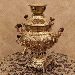 سماور زغالی برنجی ۸ لیتری قلم دست برجسته هخامنش زرد کد ۱۲۵۶