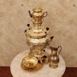 سماور برنجی گازی ۸ لیتری طرح هخامنش قلم زرد با سرویس