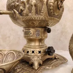سماور برنجی گازی ۸ لیتری هخامنش آنتیک با سرویس کد ۱۳۵۶s