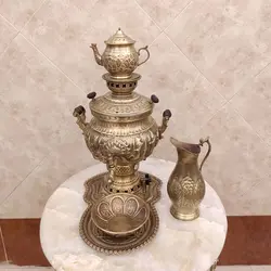 سماور برنجی گازی ۸ لیتری هخامنش آنتیک با سرویس کد ۱۳۵۶s