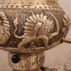 سماور برنجی گازی شیر و خورشید ۸ لیتری آنتیک کد ۱۳۵۴