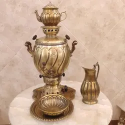 سماور برنجی گازی ۶ لیتری آنتیک با سرویس کد ۱۳۰۱s