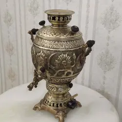 سماور گازی برنجی ۶ لیتری قلم دست برجسته شیر و خورشید آنتیک کد ۱۳۰۳