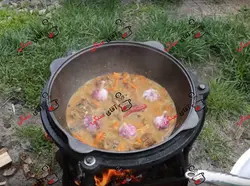 قازن چدن خالص بدون روکش شیمیایی 6 لیتری (چدن روسی پاتیل غازن قابلمه دیگ چدنی) ظرف سفر و کوهنوردی . قابلمه چدنی . قابلمه ووک چدنی . قابلمه چدن خالص  آقای سنگی 09151246243