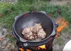 قازن چدن خالص بدون روکش شیمیایی 6 لیتری (چدن روسی پاتیل غازن قابلمه دیگ چدنی) ظرف سفر و کوهنوردی . قابلمه چدنی . قابلمه ووک چدنی . قابلمه چدن خالص  آقای سنگی 09151246243