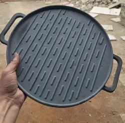 تابه استیک پز چدنی گرد گریل چدنی آبندی شده . بدون روکش . ووک چدنی صفحه گریل چدنی آقای سنگی تابه گریل چدن خالص جهیزیه