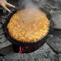 ساج چدنی خالص 33 سانتی | ساج نان پزی چدن خالص بدون روکش شیمیایی (ساچ روسی ظرف چدنی) ظروف کوهنوردی و طبیعتگردی و ظروف سفری | ساج ووک چدنی تابه ووک چدنی . ماهیتابه چدنی . قابلمه چدنی | ساج چدنی | ساج سفری | ظروف چدنی اصل | ساج چدن خالص