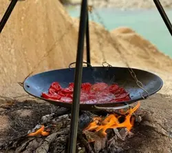 ساج چدنی خالص 33 سانتی | ساج نان پزی چدن خالص بدون روکش شیمیایی (ساچ روسی ظرف چدنی) ظروف کوهنوردی و طبیعتگردی و ظروف سفری | ساج ووک چدنی تابه ووک چدنی . ماهیتابه چدنی . قابلمه چدنی | ساج چدنی | ساج سفری | ظروف چدنی اصل | ساج چدن خالص