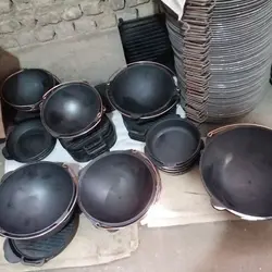 ساج چدنی اصل آبندی شده 44 سانتی ساج نان پزی چدن خالص بدون روکش شیمیایی (ساچ روسی ظرف چدنی) تابه ووک چدن درمان کم خونی کمخونی