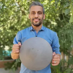 ساج چدن اصل 33 سانتی دسته دار ساج نان پزی چدن خالص بدون روکش شیمیایی (ساچ روسی ظرف چدنی) ظروف کوهنوردی و طبیعتگردی و ظروف سفری | ساج ووک چدنی تابه ووک چدنی . ماهیتابه چدنی . قابلمه چدنی | ساج چدنی | ساج سفری | ظروف چدنی اصل | ساج چدن خالص