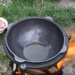 قازن چدن خالص بدون روکش شیمیایی 40 لیتری (چدن روسی پاتیل غازن قابلمه دیگ چدنی) ظرف مخصوص کوهنوردی