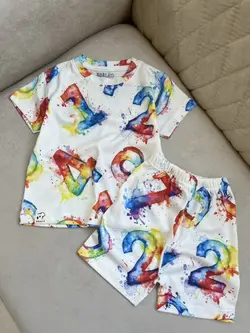 ست تیشرت و شلوارک اعداد آبرنگی