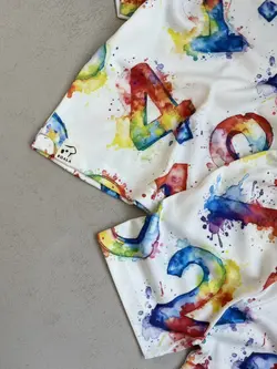 ست تیشرت و شلوارک اعداد آبرنگی