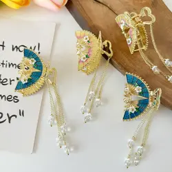 کلیپس فلزی آویزدار درباری(Hand Fan)