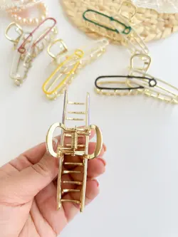 کلیپس فلزی طرح سنجاق رزینی VIP