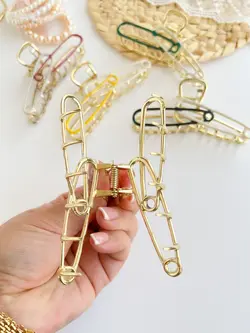 کلیپس فلزی طرح سنجاق رزینی VIP