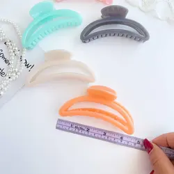 کلیپس ماه توخالی (Daily)