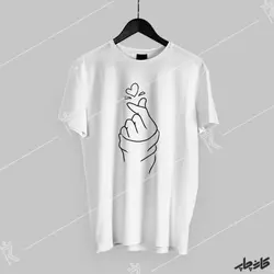 خرید لباس طرح بی تی اس دست قلب