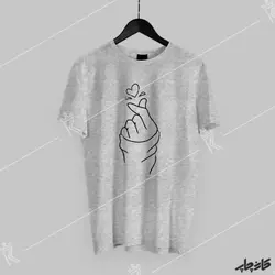 خرید لباس طرح بی تی اس دست قلب