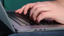 macbook pro m2 16 inch,خرید مک بوک m2 پرو 16 اینچ,قیمت macbook