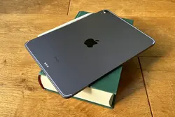 آیپد ایر 5 وای فای 10.9 اینچ 2022 حافظه 256 گیگابایت رنگ Gray - فروشگاه ایران مک بوک