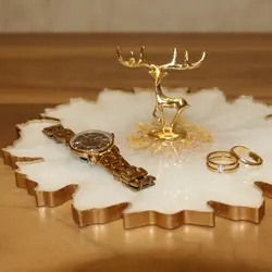 استند اکسسوری تمام رزینی به همراه ورقه‌های طلا