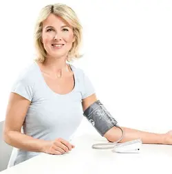 دستگاه فشار خون سنج بازویی مانیتوردار BM 44 بیورر