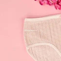 شورت نخی زنانه قلب و هلو کد 04 - البرا